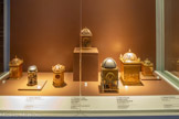 <center>Musée des arts précieux Paul-Dupuy</center>Horloges de table.