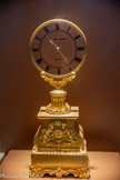 <center>Musée des arts précieux Paul-Dupuy</center>Jean-Eugène Robert-Houdin.
Horloge mystérieuse en laiton doré.
France, 1840