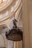 <center>La chapelle de La Grave</center>L'abat voix de la chaire.
