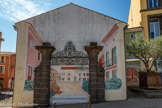 <center>Vias</center>Place des Arènes. Restitution de lapporte d'entrée de la demeure des Allicotis et des Rascas de Palignan.