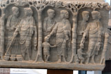 <center>Exposition permanente : Sarcophage dit aux arbres</center>Les Noces de Cana, la Guérison de l’Aveugle-né, autre miracle.