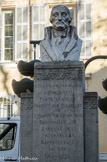 <center>La place Saint-Pierre.</center>Statue de François-Marie-Just Raynouard, né naît le 18 septembre 1761 place Saint Pierre.
Après avoir achevé avec succès des études d'avocat à Aix-en-Provence, il se retrouve, en 1789, à 28 ans, Président de la société patriotique des Amis de la Constitution et de l'Egalité. En septembre 1791, l'assemblée électorale du Var, qui siège à Toulon, l'élit député suppléant à l'Assemblée Législative.
Pendant la Terreur, il est arrêté et transférés à la Bastille. Durant sa détention, il écrit sa première tragédie : « Caton d'Utique », qui est couronnée par l'Académie Française, dont il deviendra par la suite, secrétaire perpétuel.