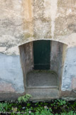 <center>Le Val au fil de l'eau.</center>Lavoir particulier.