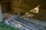 <center></center><center>La poudrerie de Saint-Chamas. </center>Un lavoir.