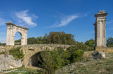 <center></center><center>Le pont flavien à Saint-Chamas. </center>