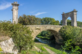 <center></center><center>Le pont flavien à Saint-Chamas. </center>  Le Touloubre.