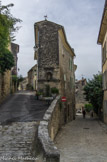 <center>Mane.</center>Rue Grande, ancienne rue Royale, le long du rempart du XVIe.