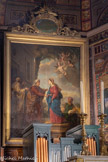 <center>Le chœur </center>Tableau de la Visitation, d'Augustin Aubert. Marie rend visite à sa cousine Élisabeth (enceinte de Jean Baptiste). A gauche, Zacharie, et à droite, un serviteur.