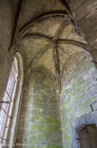 <center></center><center>La Collégiale et la Citadelle. </center> Voûtes à croisée d'ogives à cinq branches, au lieu de quatre en forme d'X.