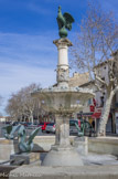 <center></center><center>La fontaine du Coq.</center> Située sur les allées Frédéric Mistral, érigée sous le règne du roi Louis Philippe, elle symbolise par son coq qui la surmonte, l'esprit « Gaulois » et l'unité des Français.