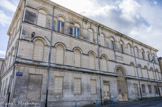 <center></center><center>Ancien Hôtel-Dieu. </center> Les Visitandines arrivent quelques années après les Ursulines et demandent des hébergements à l'intérieur des remparts, la ville refuse et elles s'établissent au dehors.