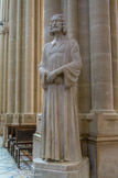 <center>Eglise des Réformés ou de saint-Vincent-de-Paul.</center>Statue du Christ, d'après le Saint Suaire de Turin, réalisée par Louis Botinelly en 1931.