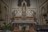 <center>Eglise des Réformés ou de saint-Vincent-de-Paul.</center>Chapelle de l'abside du bas-coté droit. Statue en carton-pierre de Saint Vincent de Paul.