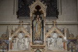 <center>Eglise des Réformés ou de saint-Vincent-de-Paul.</center>Chapelle de l'abside du bas-coté droit. Statue en carton-pierre de Saint Vincent de Paul.