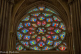 <center>Eglise des Réformés ou de saint-Vincent-de-Paul.</center>Rosace de la façade. La rose de l'espérance ou rose de l'apocalypse. Au centre, l'agneau aux sept sceaux, entouré de huit apôtres en séraphins en rouge et des allégories des quatre évangélistes. Autour, des rois musiciens .