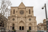 <center></center><center>L'église Saint-Michel-Archange </center> Située au cœur d'un quartier populaire, l'église Saint-Michel-Archange est l'œuvre de l'architecte marseillais Pierre-Marius Bérengier, la première grande église dans le style néo-gothique à Marseille. Elle est consacrée en 1884 par Mgr Robert. La façade, en pierre de Beaucaire mesure trente trois mètres de hauteur et est restée inachevée, dépourvue de ses flèches, de la sculpture d'ornement et de la statuaire.