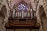 <center>Le grand orgue</center>En tribune, le grand orgue, construit par Vignolo Père et Fils en 1923, intègre des éléments de l'ancien orgue François Mader (1877) du couvent des bénédictins de la rue d'Aubagne. Il a été restauré en 2005.