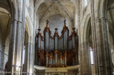 <center>L'orgue.</center>La construction du grand orgue par le facteur d'orgue Jean-Esprit Isnard aidé de son neveu, Joseph, dura de 1772 à 1774.