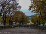 <center>Le Monument aux Morts </center>Le Monument aux Morts de Paul Dardé constitue une synthèse de sculpture et d'architecture monumentale intégrée dans le paysage.
Sur le Parc municipal, le Monument aux Morts sculpté par Paul Dardé et inauguré en 1930, compte parmi les plus originaux de cette nature.