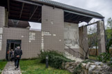 <center>Atelier de la Savonnerie</center>Cet atelier, annexe de la manufacture nationale de la Savonnerie, a été créé en 1964 dans le département de l'Hérault pour permettre l'insertion de femmes françaises d'origine nord-africaine ayant quitté l'Algérie après l'Indépendance. Il est installé depuis 1989 dans les bâtiments neufs conçus par l'architecte Philippe C. Dubois. L'atelier produit comme celui de Paris des œuvres originales, des cartons anciens ou contemporains