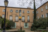 <center>Le Musée de Lodève</center>Le Musée de Lodève est installé depuis 1987 dans l'Hôtel particulier de la famille Fleury où semble avoir vu le jour, le 22 juin 1653, le Cardinal André Hercule de Fleury. Édifié aux XVIe et XVIIe siècles, puis remanié au XVIIIe siècle, cet élégant bâtiment s'articule autour d'une cour centrale de plan carré.