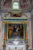 <center></center><center>Malaucène. </center> Dans la Chapelle Saint Michel, le retable fut celui du maître-autel avant 1703. Le tableau a été livré en 1598 par le peintre avignonais Zacharie, représentant Saint Michel entre Saint André et Saint Jean Baptiste, il est surmonté d’un fronton où se voit Dieu le Père. Les Chapelles sud, moins profondes que celles du nord, sont à croisées d’ogive.