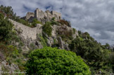 <center>Sainte-Agnès</center>A droite, la tour. Les assises de la tour remontent à la fin du Xe - début du XIe s. Cette découverte est d'importance, car elle permet d'intégrer Sainte-Agnès au club très fermé des sites fouillés et datés de cette époque, tels que Charavines (Isère) et Pineuilh (Gironde).
Pour produire sur place du mortier, trois fours à chaux avaient été installés successivement les uns sur les autres à la base de la tour.