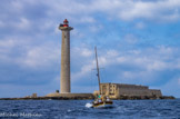 <center>Île de Planier.</center>En 1944, le phare est dynamité par les Allemands, sa lentille de Fresnel étant sauvée par un officier allemand, mais ce n'est qu'en 1959 qu'il sera reconstruit sur les plans des architectes Arbus et Crillon, une grande partie des fonds étant financée par le plan Marshall.