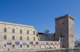 <center>Fort st Jean</center>Le 20 novembre 1423, une flotte aragonaise attaque la ville et la met à sac. La tour Maubert est détruite, et les assaillants emportent en guise de trophée la chaîne qui défendait l'entrée du port, toujours visible aujourd'hui dans la cathédrale de Valence (Espagne).
Dès 1452, le Roi René, qui cherche à redresser la ville, fait construire une nouvelle tour, qui prendra son nom, en lieu et place de la tour Maubert. Elle est financée en partie par la ville, en partie par les pêcheurs de Saint-Jean. Durant cette période en revanche, les Hospitaliers de Saint-Jean se désintéressent progressivement du site, et les bâtiments se détériorent.