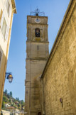 <center>Puget-Théniers</center>Eglise Notre-Dame de l'Assomption. La différence d'appareillage montre bien la surélévation de l'église au XVIIIe siècle.