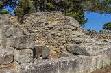 <center>Saint Blaise</center>Rempart grec en grand appareil, IIe s av J.C