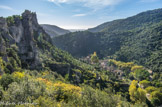 <center>Saint Guilhem le Désert. </center> Le château du Géant ou château de Verdun.