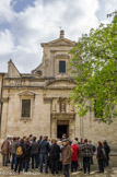 <center>La cour d'honneur</center>La façade de l'église conventuelle (fin 16e) donne sur cette cour, elle rappelle la contemplation des Chartreux pour Marie.