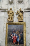 <center>La cathédrale Saint Vincent.</center>Tableau du XVIIe siècle représentant le retour d'Egypte de Reynaud Le Vieux. Au-dessus les statues de saint Jean-Baptiste et de saint Vincent.