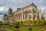 <center><center>La Cathédrale </center></center><center>La Cathédrale </center> Vue des jardins de l'Archevéché.