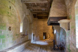 <center>Château d'Aynay-le-Viel. </center> Intérieur du châtelet d'entrée.
