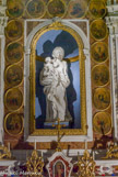 <center></center><center>Eglise Saint-Michel.</center> La chapelle du Rosaire. Une niche centrale abrite une statue en marbre de Carrare, une Vierge à l'Enfant sculptée par un élève génois du sculpteur marseillais Pierre Puget dans son atelier de Gên