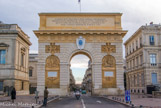 <center><center>Porte du Peyrou. </center> </center><center>Porte du Peyrou. </center> Arc de Triomphe en l'honneur de Louis XIV, par François d'Orbay, 1691.
