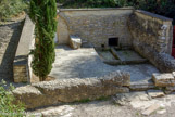 <center></center><center>L'oppidum de Nages ou oppidum des Castels</center> La fontaine romaine.