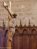 <center></center><center>Saint-Donat-sur-l'Herbasse. </center>La collégiale. Christ en croix, en bois taillé et peint. XVIIIe.