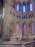 <center></center><center>Romans-sur-Isère. </center> Collégiale Saint-Barnard. Au XIIIe siècle (à partir de 1238 environ), l’archevêque Jean de Bernin fit construire les parties gothiques du transept et du chœur, en beau style para-chartrain dit aussi « gothique bourguignon ».
