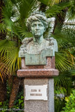 <center> Buste d'Hélène du Monténégro.</center>