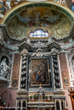 <center>Sanctuaire de Notre Dame de la Côte.</center>Dans le transept de droite nous pouvons admirer le splendide autel dit 
