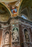 <center>Sanctuaire de Notre Dame de la Côte.</center>De droite à gauche : une statue en bois représentant le prophète Malachie, attribuée à Maragliano ou â son atelier, Judith de Domenico Carli, Moïse d'auteur inconnu. Les deux dernières sont des statues en plâtre.