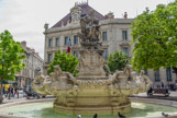 <center></center><center> Fontaine place Estrangin. </center> La fontaine actuelle mise en place en 1890 est une œuvre de Letz et d'André-Joseph Allar et de son frère Gaudensi Allar. Elle est dédiée à la célébration du commerce.