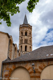 <center>Millau</center>Église Notre-Dame de l’Espinasse. Le clocher octogonal à trois étages, construit au XVIIe siècle sur une base romane.