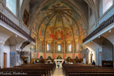 <center>Millau</center>Église Notre-Dame de l’Espinasse. A l'origine, le plan était celui d'une église à nef et bas-côté avec chœur circulaire, chapelles rayonnantes et, probablement un transept. L'édifice actuel ne présente plus qu'une nef de cinq travées longue de 36 mètres pour 14 de large, sans transept et une abside à cinq pans coupés.