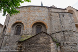 <center>Millau</center>Église Notre-Dame de l’Espinasse. En 1070, Béranger II, vicomte de Millau et de Gévaudan, fit don de l'église à l'abbaye Saint-Victor de Marseille dont son frère Bernard était abbé. La fondation du prieuré bénédictin date de cette époque. L'église fut consacrée en 1095 par le pape Urbain II qui venait de prêcher la croisade à Clermont-Ferrand. Lorsque Millau se rallia à la religion réformée, une première attaque eut lieu vers 1560 contre les édifices religieux de la ville, puis une seconde en 1568. En avril 1568, le prieuré fut en partie démoli, le cloître et les dépendances complètement détruits. En 1582, l'église subit des destructions. En 1613, effondrement du clocher. Au milieu du 17e siècle, l'église fut reconstruite par l'architecte Jacques Beaudouin qui en dressa les plans en 1633.