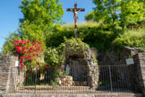 <center>Conques</center>Entrée du village.