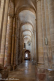 <center>L'église abbatiale Sainte-Foy</center>Collatéral de gauche.